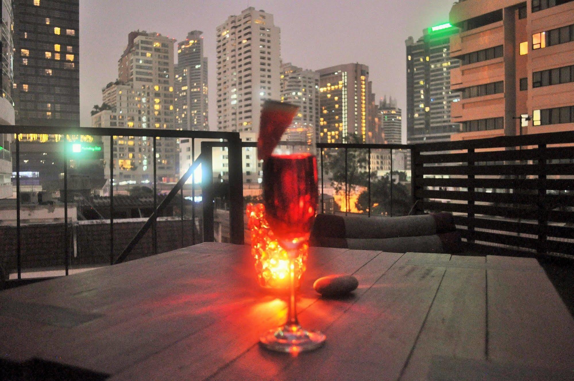 Hotel Seven Bangkok Exterior foto